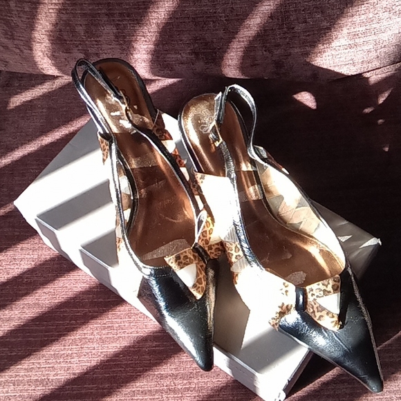 J. Renee' heel strip shoes